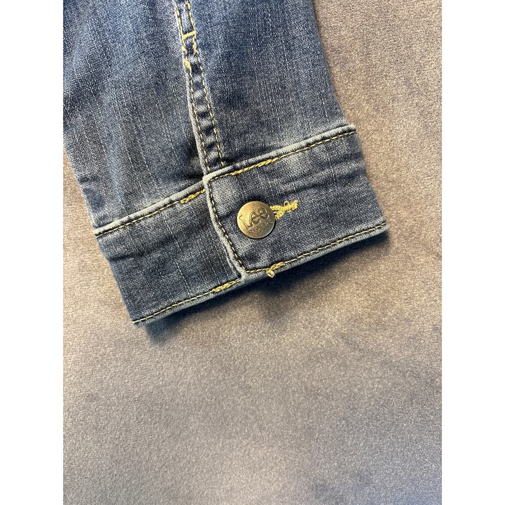 Lee Riders Women’s Denim Jacket Size Large Medium Wash Button Up - Picture 12 of 12